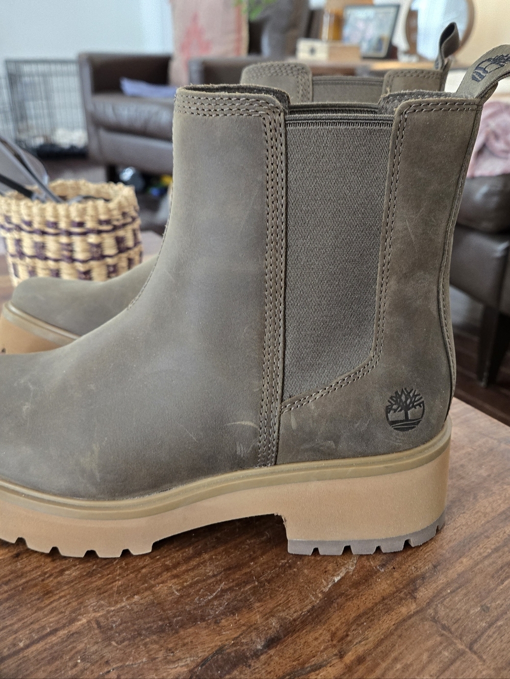 Timberland Brown Taupe Leather Platform Chelsea Boots 7 Like New - Picture 10 of 11